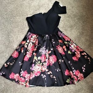Asymmetrical Cut-Out Shoulder Floral Dress